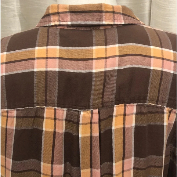 SO Women’s Plaid Favorite Button Down Shirt - Picture 7 of 11